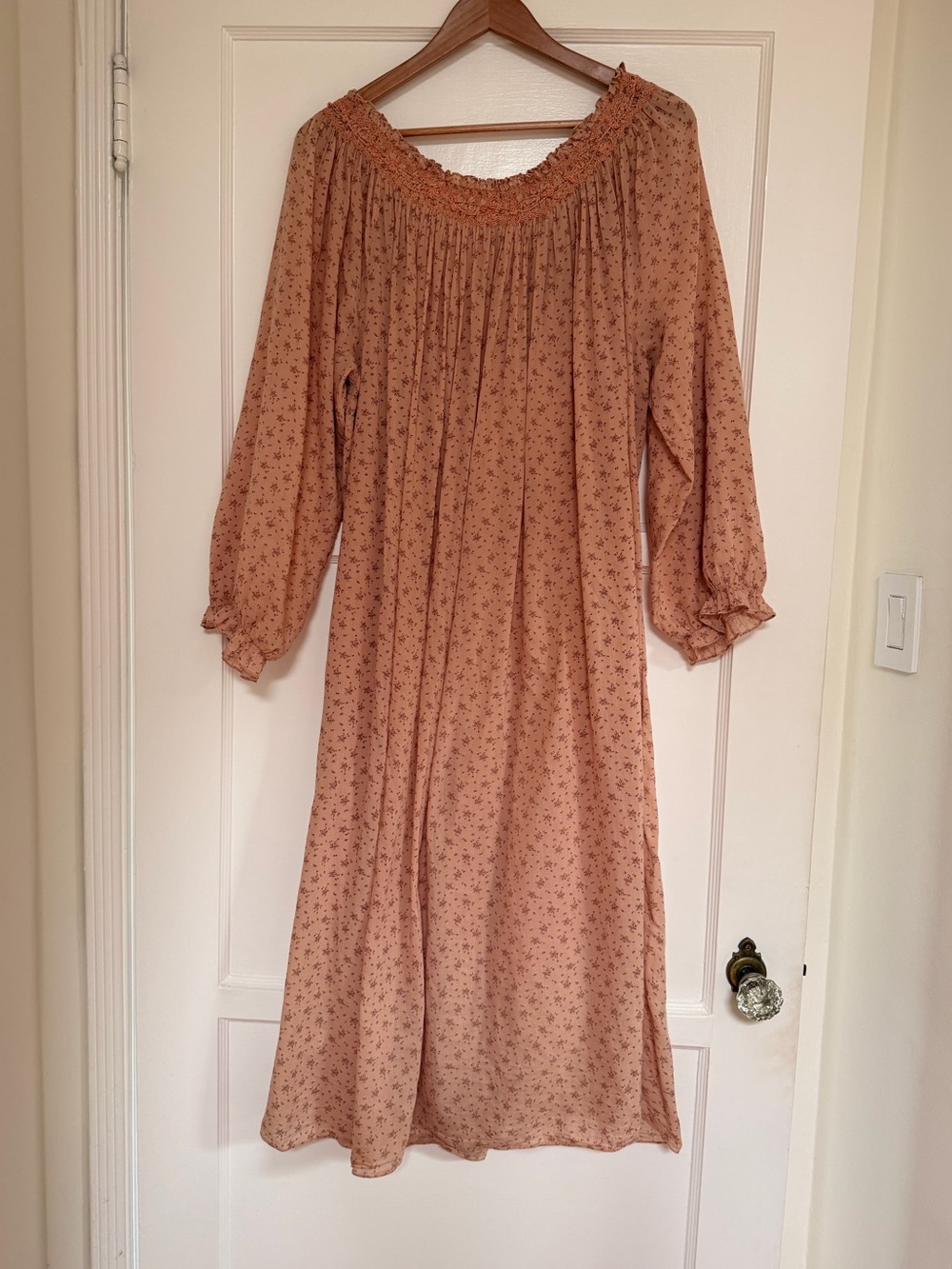 Doen Orchid Nightgown in Rose Windswept Floral Sz small - Picture 7 of 14